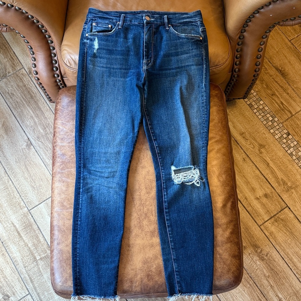 Women’s Dark Blue Distressed Ankle Jeans